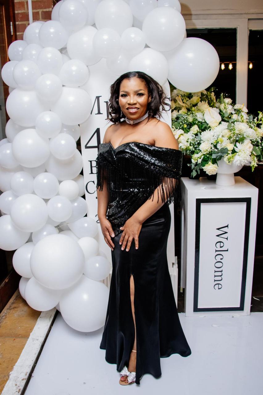 Black off shoulder dress - Image 4